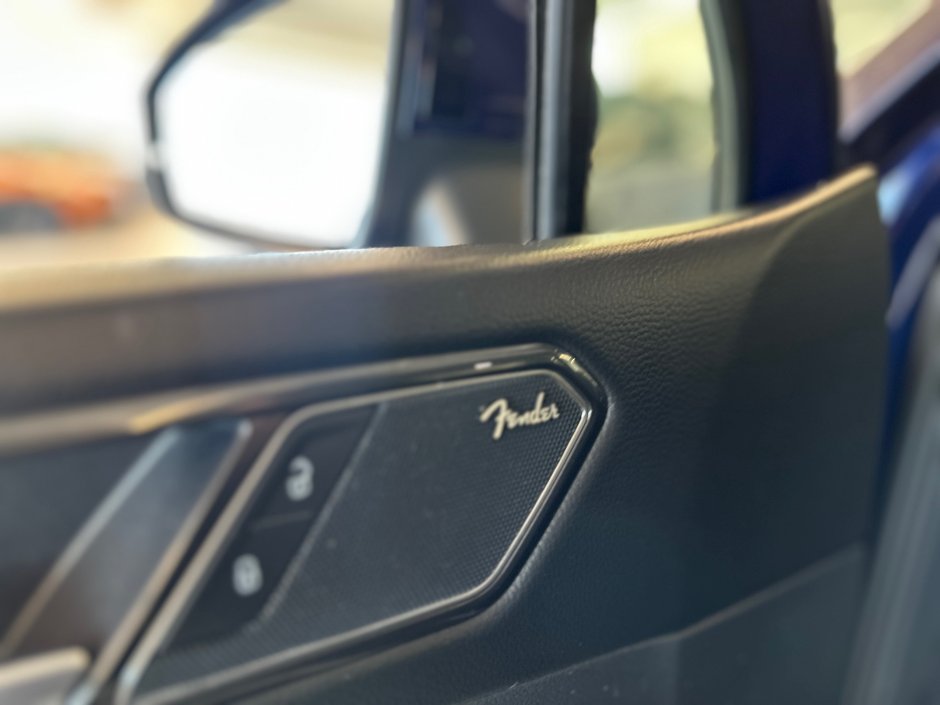 2022 Volkswagen Tiguan Highline R-Line-25