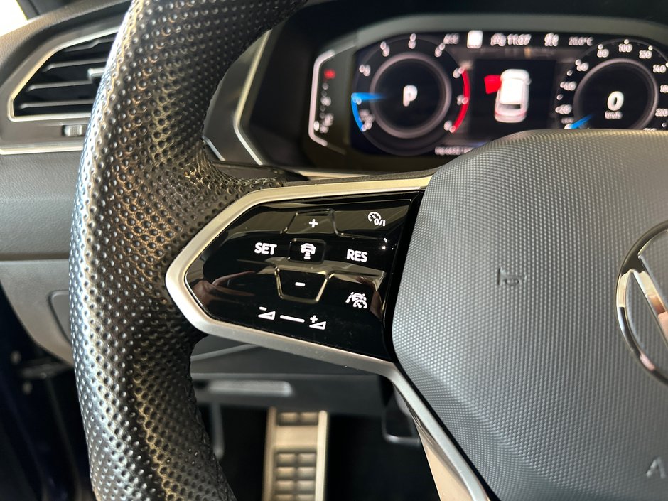2022 Volkswagen Tiguan Highline R-Line-35