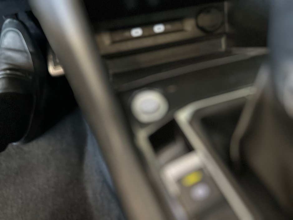 2022 Volkswagen Tiguan Highline R-Line-28