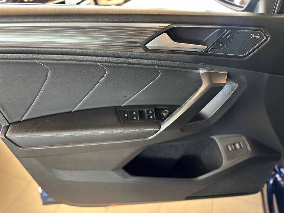 2022 Volkswagen Tiguan Highline R-Line-19