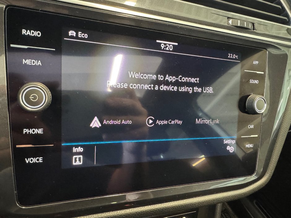2022 Volkswagen Tiguan Comfortline R-Line Black Edition-23