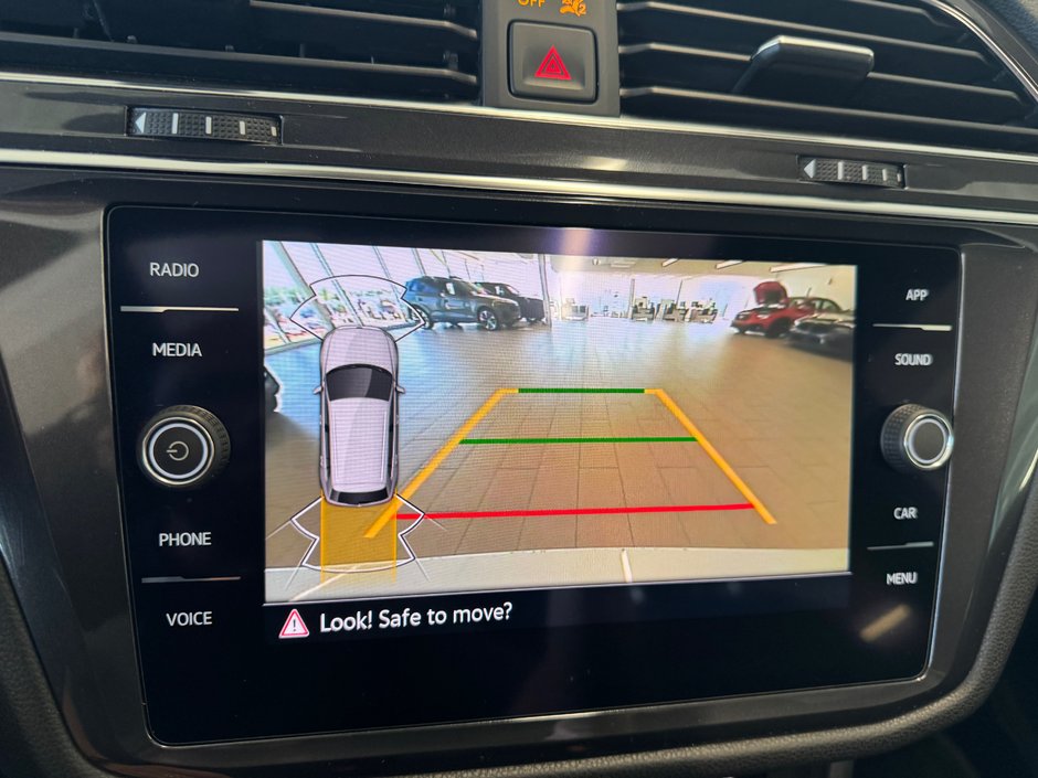 2022 Volkswagen Tiguan Comfortline R-Line Black Edition-13