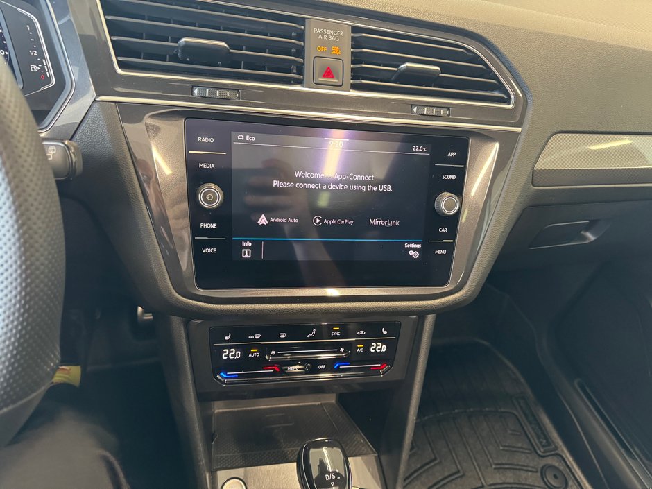 2022 Volkswagen Tiguan Comfortline R-Line Black Edition-11
