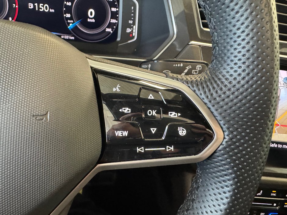 2022 Volkswagen Tiguan Comfortline R-Line Black Edition-17
