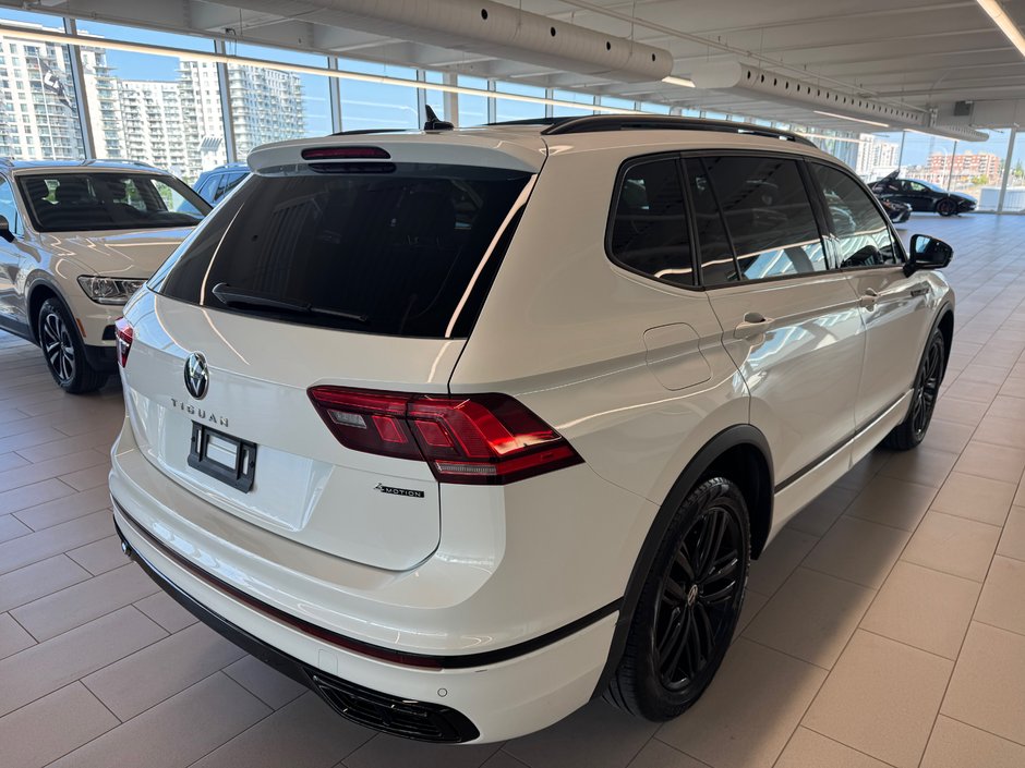 2022 Volkswagen Tiguan Comfortline R-Line Black Edition-4