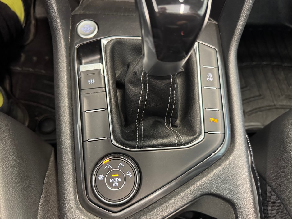 2022 Volkswagen Tiguan Comfortline R-Line Black Edition-16