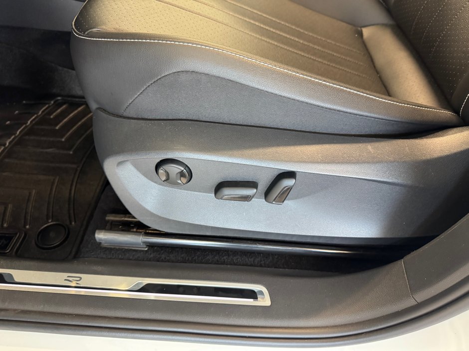 2022 Volkswagen Tiguan Comfortline R-Line Black Edition-8