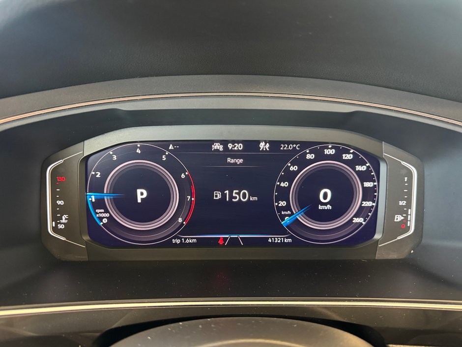 2022 Volkswagen Tiguan Comfortline R-Line Black Edition-10