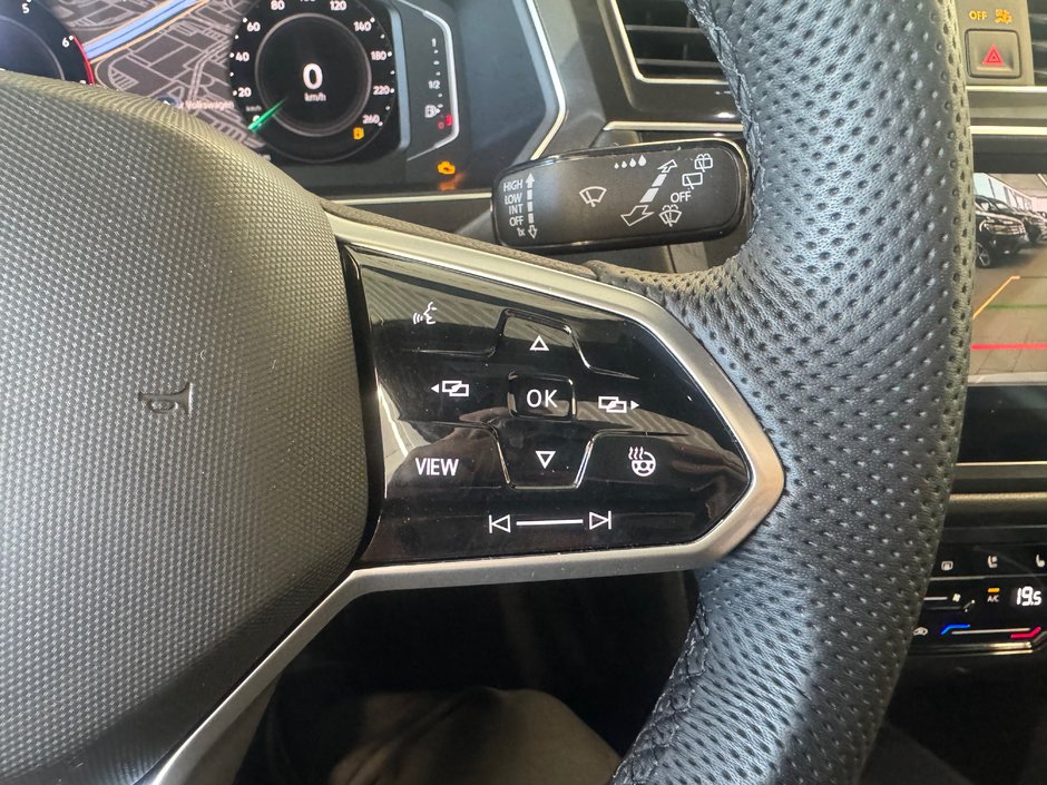 2022 Volkswagen Tiguan Highline R-Line-13