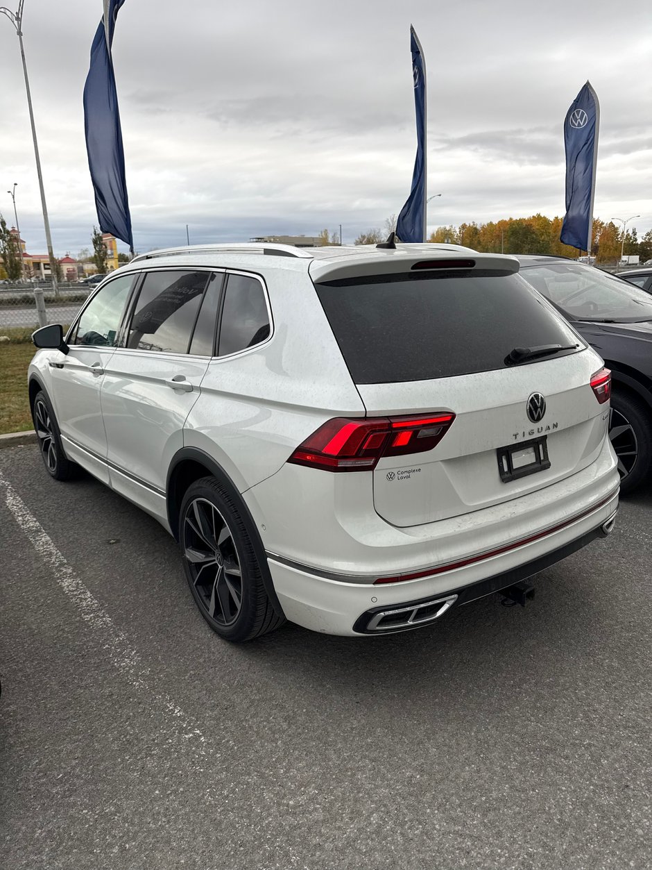 2022 Volkswagen Tiguan Highline R-Line-1