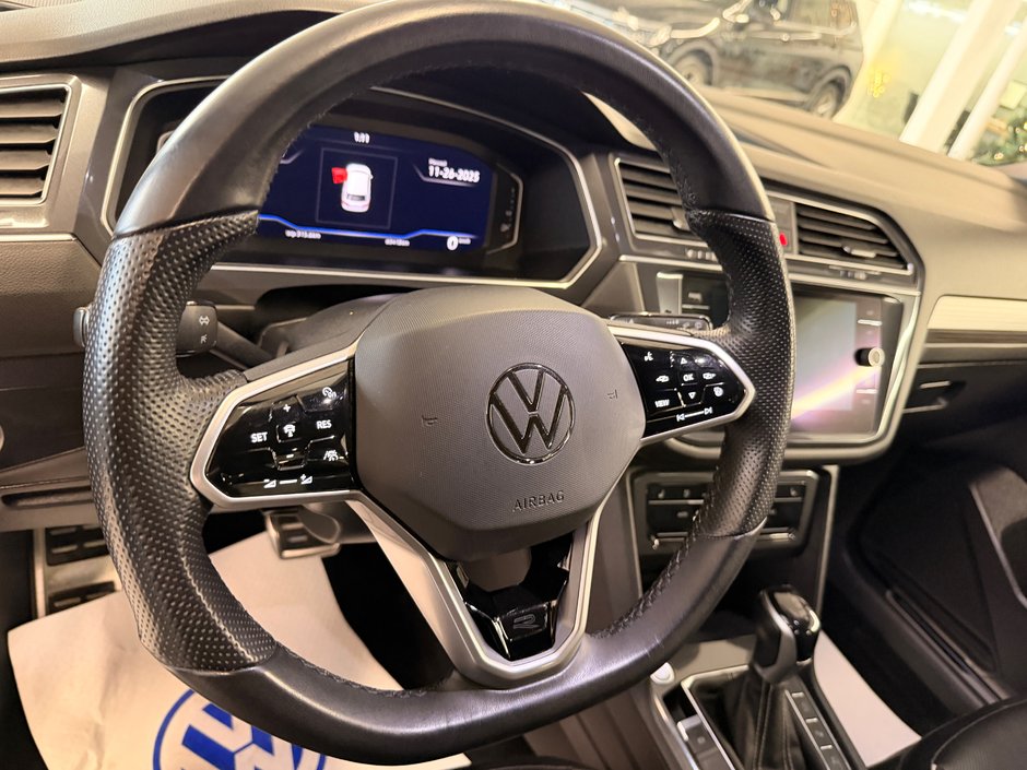 2022 Volkswagen Tiguan Highline R-Line-17