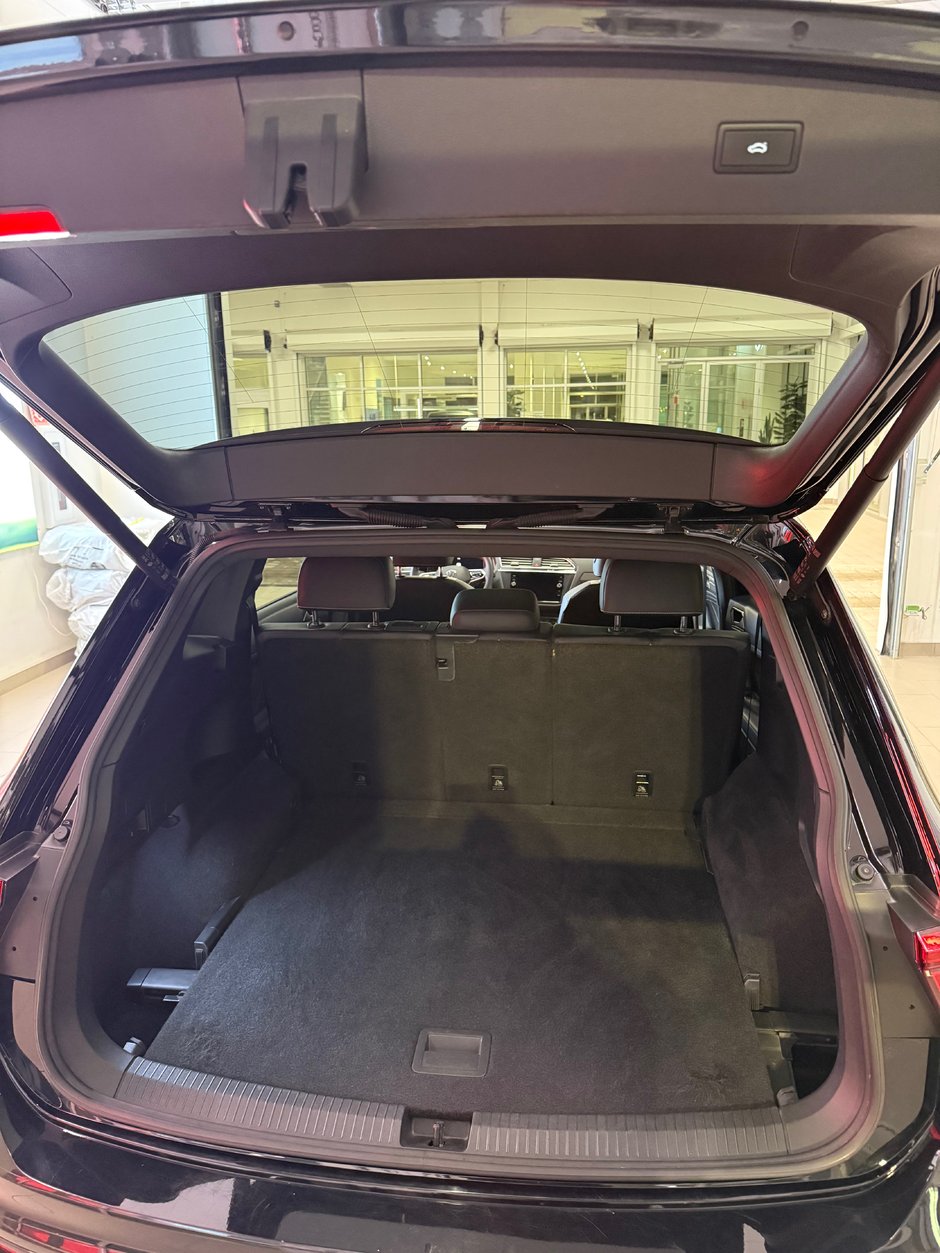 Volkswagen Tiguan Comfortline R-Line Black Edition 2022-7