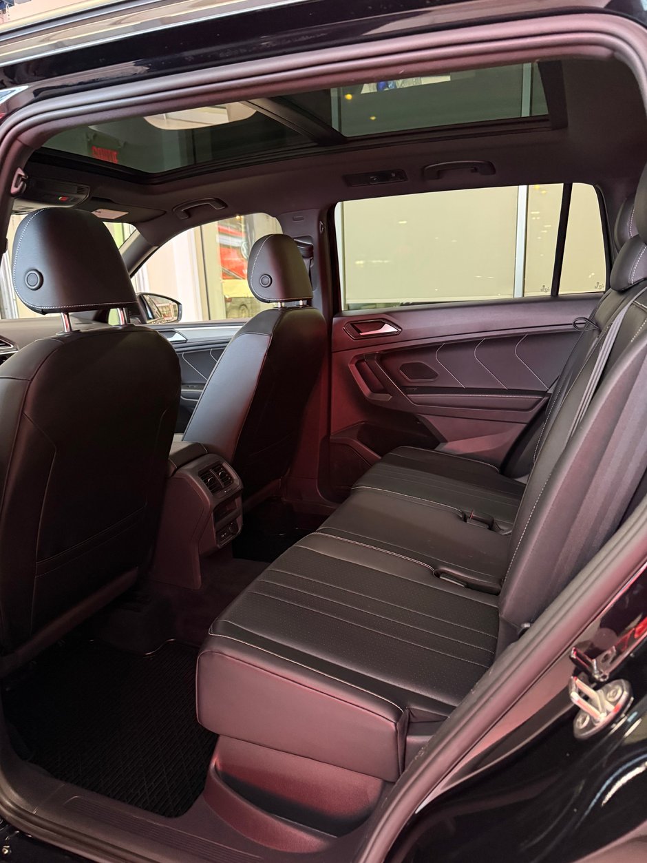 Volkswagen Tiguan Comfortline R-Line Black Edition 2022-8