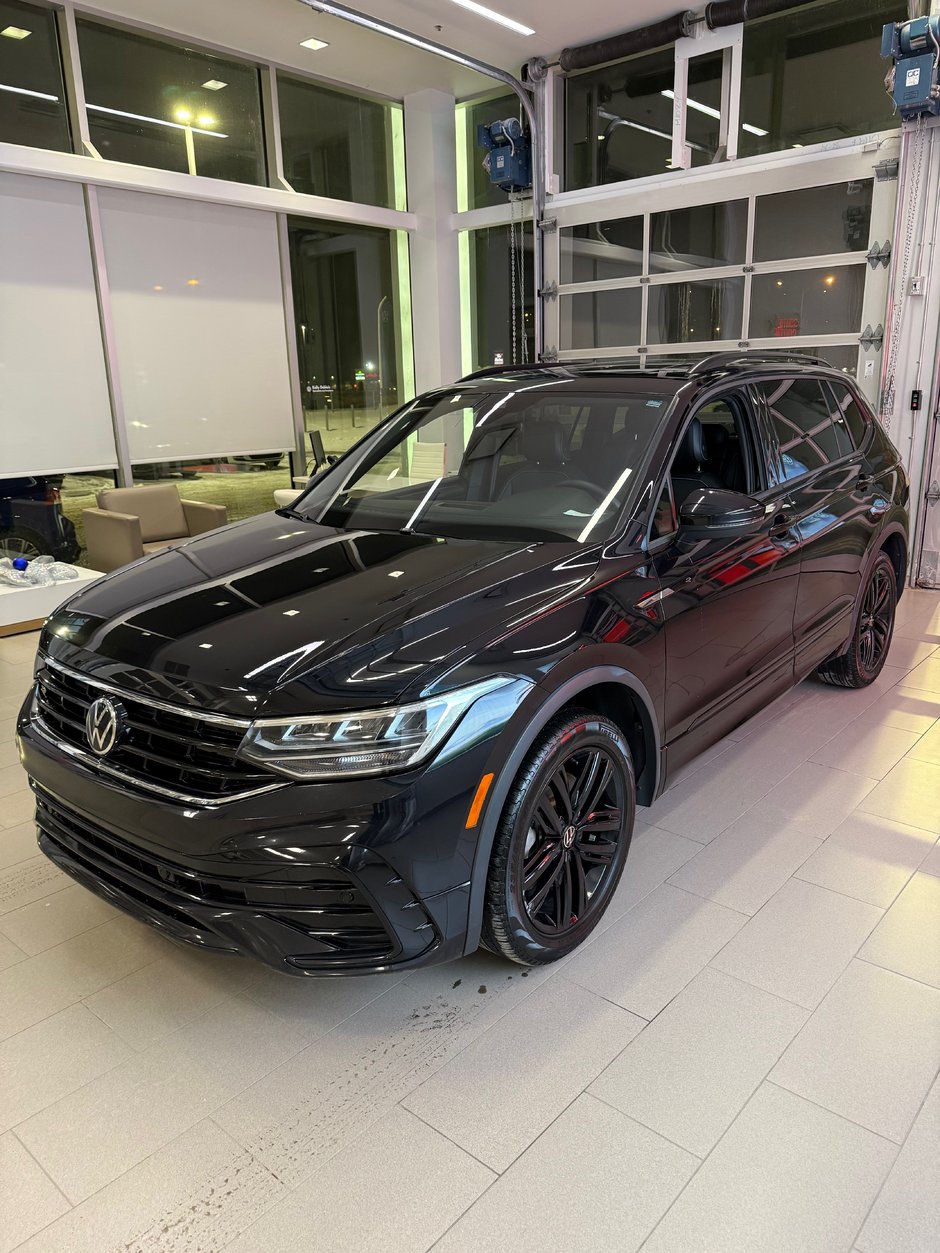 Volkswagen Tiguan Comfortline R-Line Black Edition 2022-6