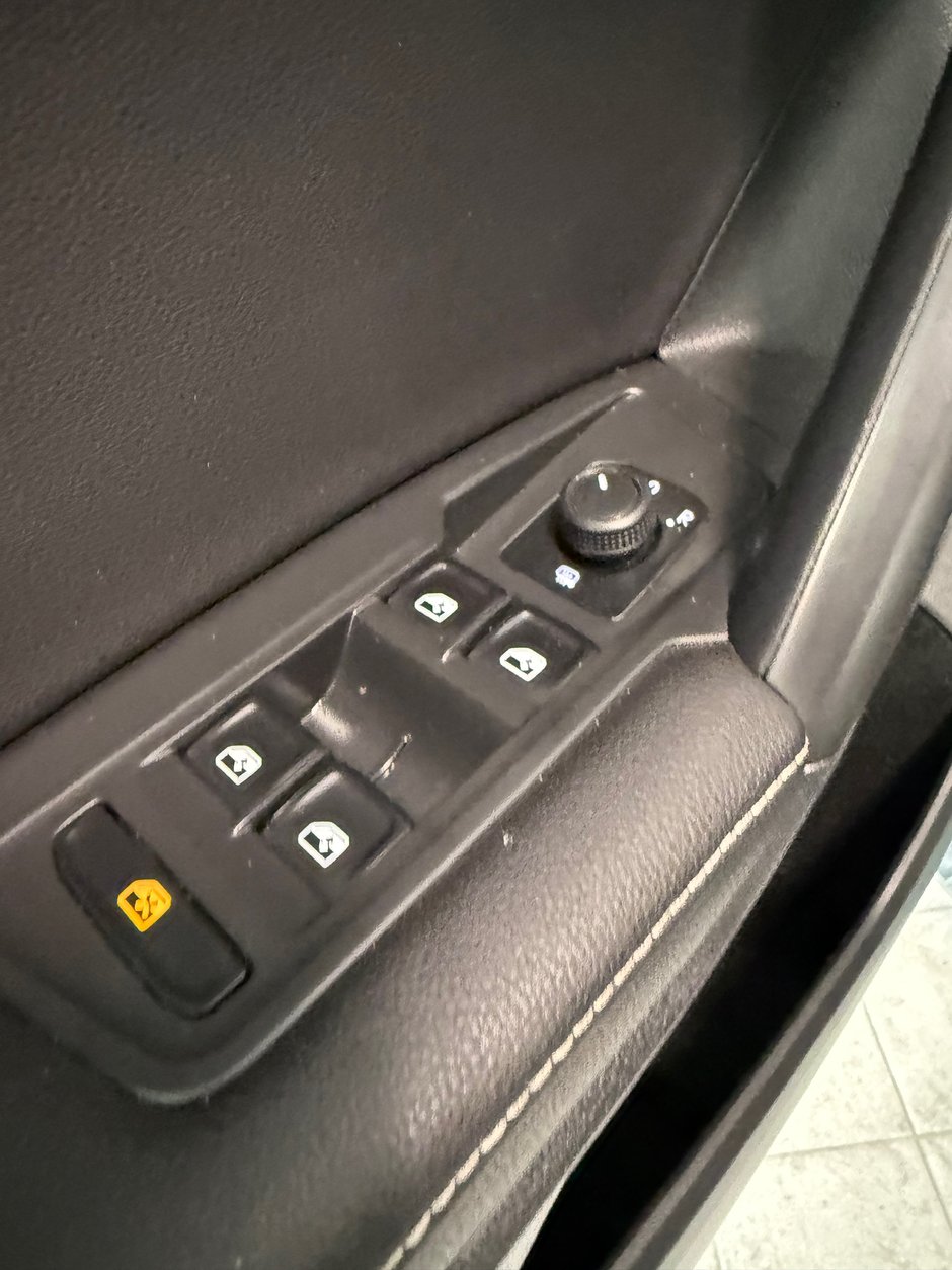 2022 Volkswagen Tiguan Trendline-10