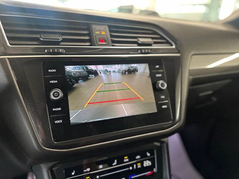2023 Volkswagen Tiguan Comfortline R-Line Black Edition-14