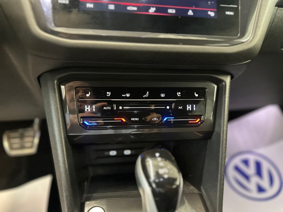 2023 Volkswagen Tiguan Highline R-Line-17