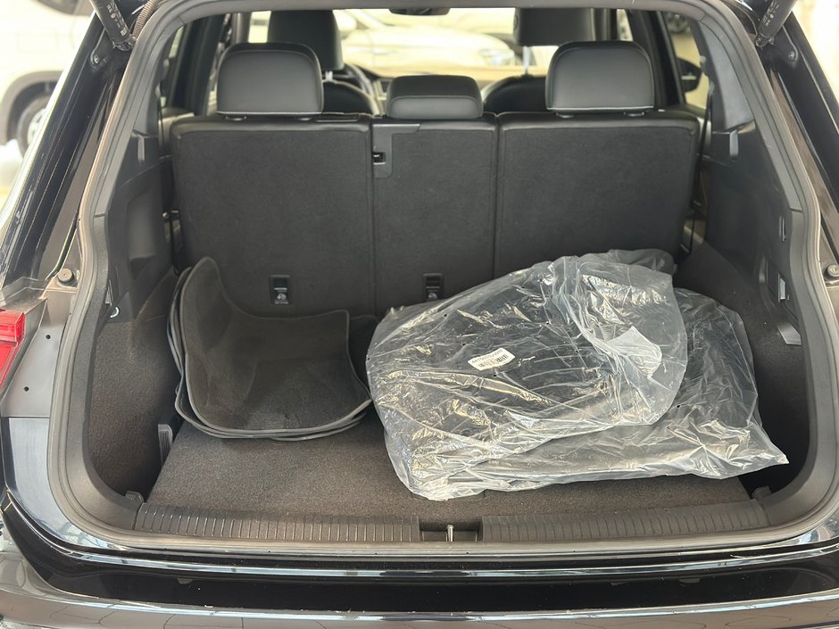 2023 Volkswagen Tiguan Highline R-Line-7