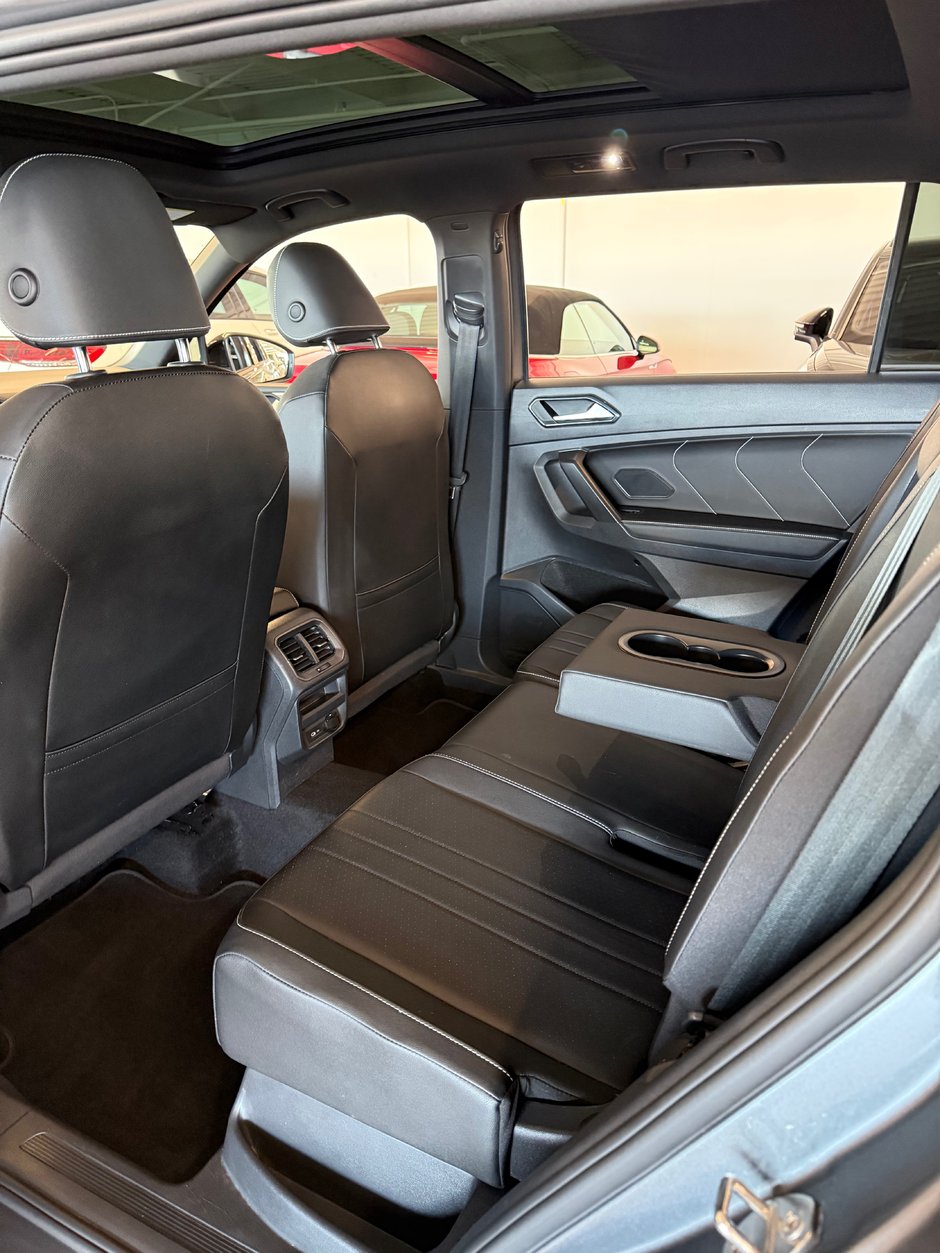 2023 Volkswagen Tiguan Comfortline R-Line Black Edition-6