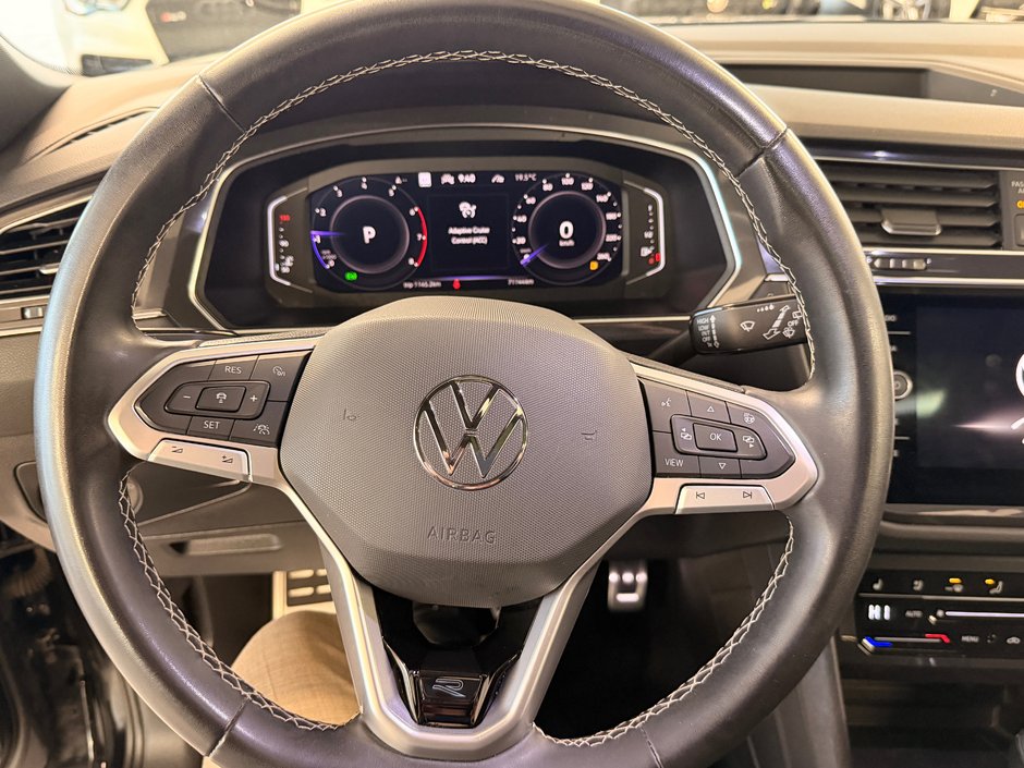 2023 Volkswagen Tiguan Highline R-Line-16