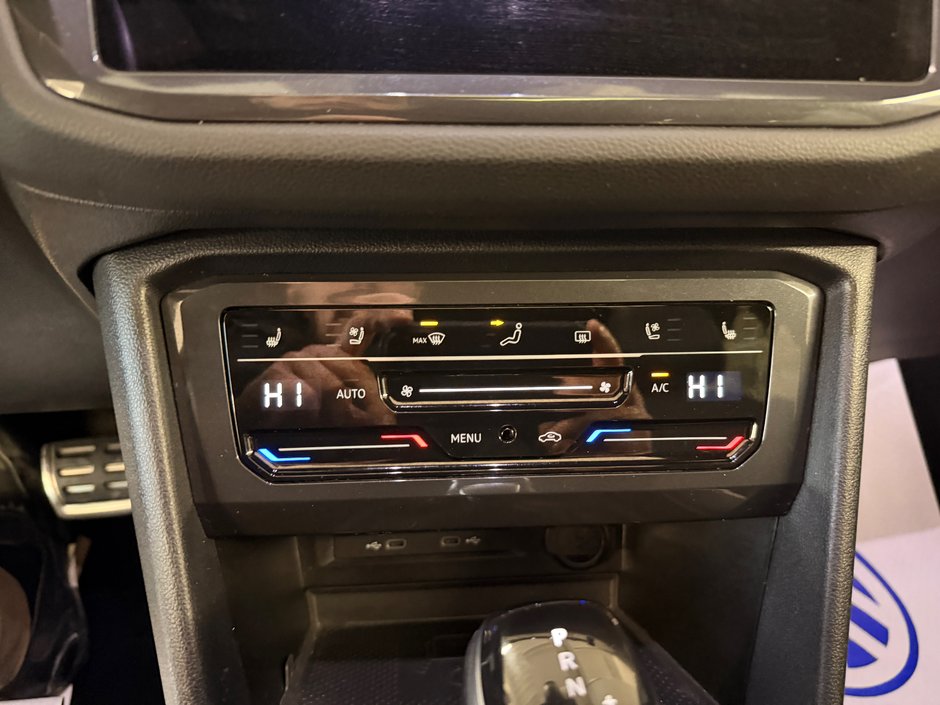 2023 Volkswagen Tiguan Highline R-Line-20