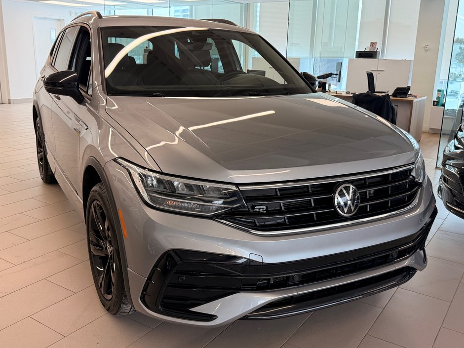 Volkswagen Tiguan Comfortline R-Line Black Edition 2023-0