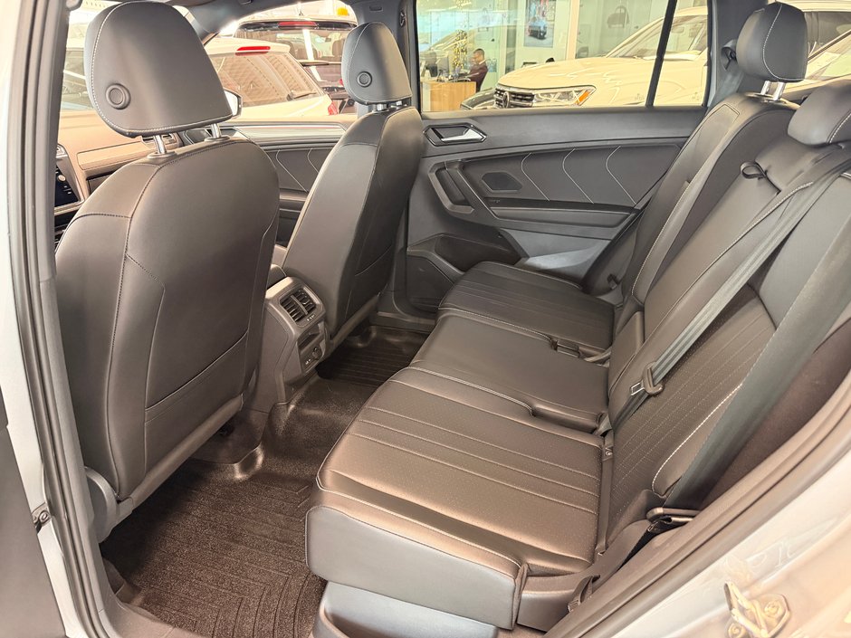 Volkswagen Tiguan Comfortline R-Line Black Edition 2023-7