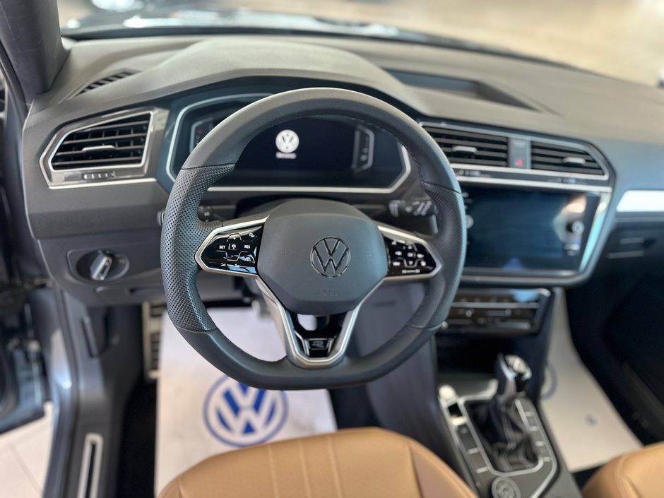 2024 Volkswagen Tiguan Comfortline R-Line Black Edition-13