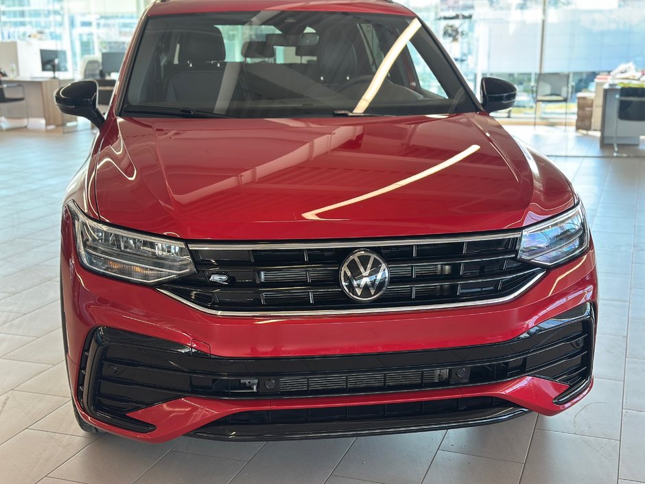 Volkswagen Tiguan Comfortline R-Line Black Edition 2024-1