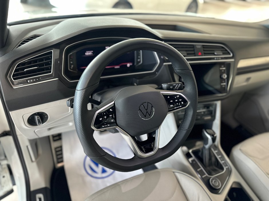 Volkswagen Tiguan Highline R-Line 2024-19