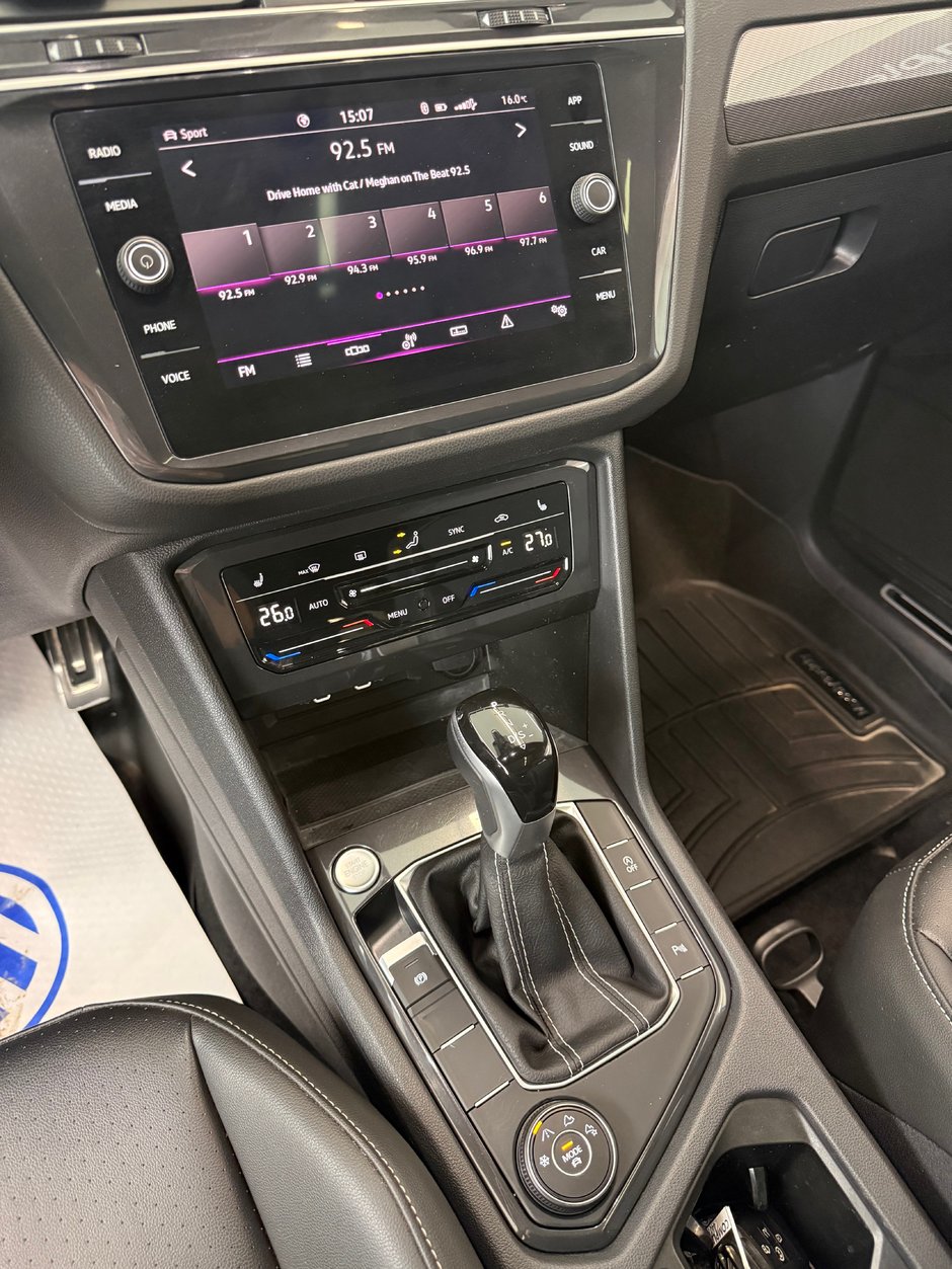 Volkswagen Tiguan Comfortline R-Line Black Edition 2024-10