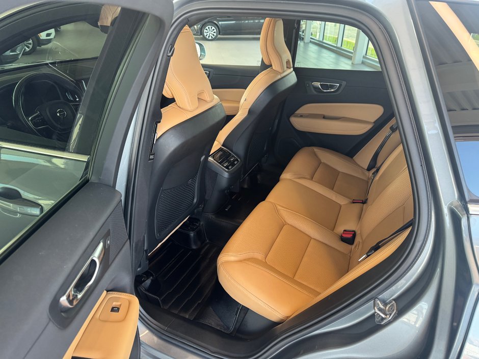 Volvo XC60 Inscription 2021-7