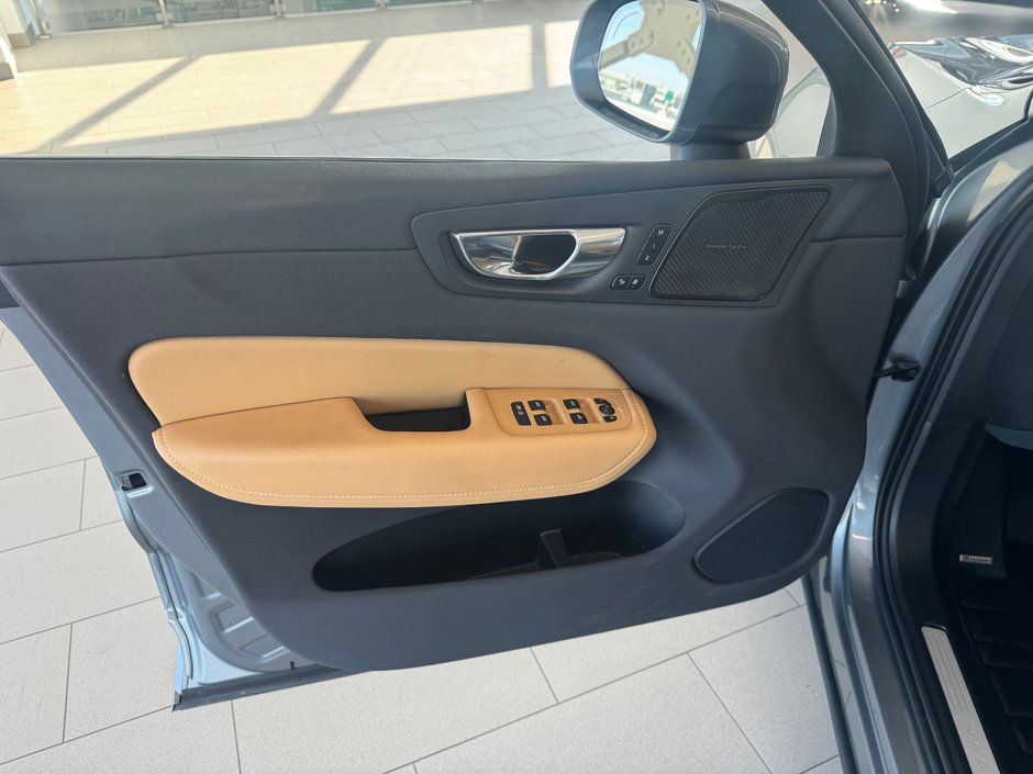 Volvo XC60 Inscription 2021-10