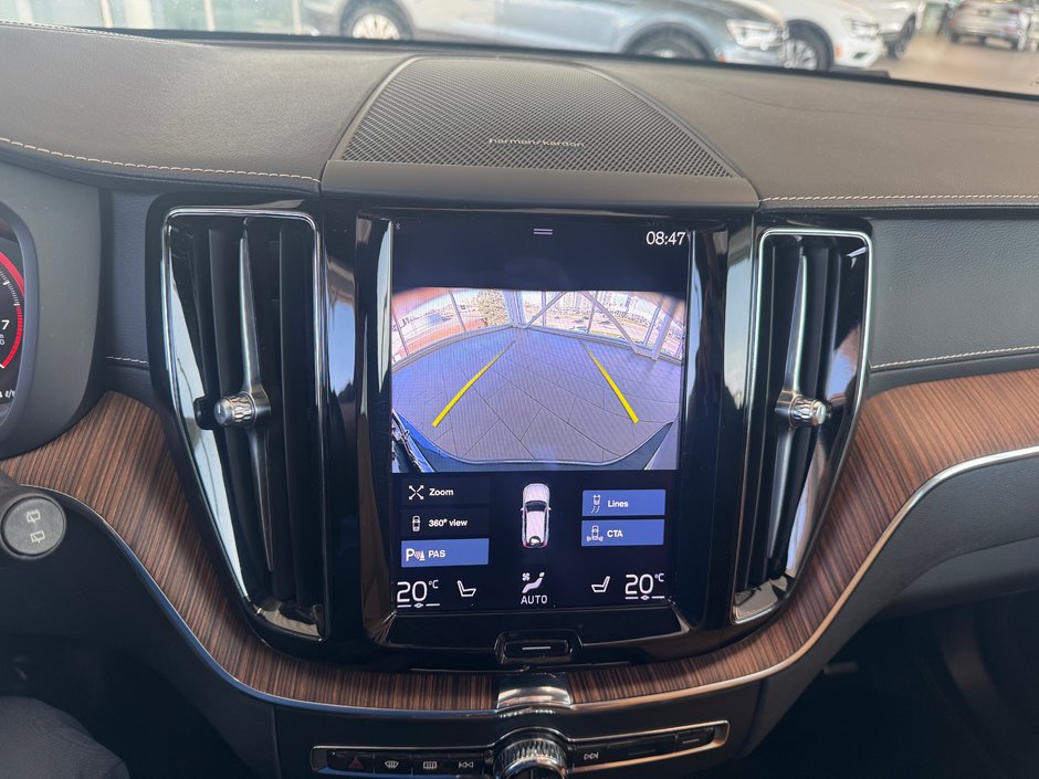 Volvo XC60 Inscription 2021-18
