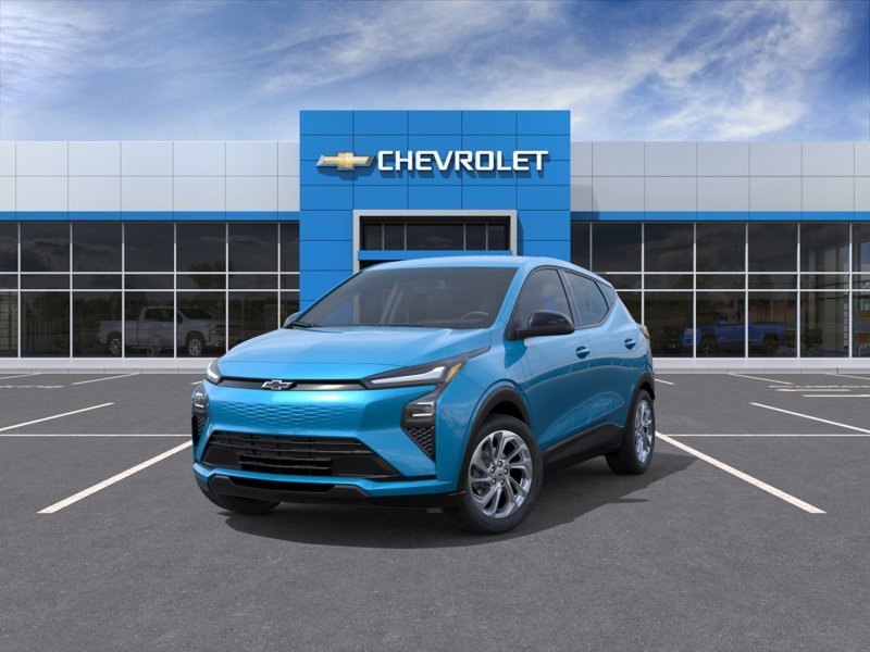 2027 Chevrolet Bolt in Jonquière, Quebec - w940px