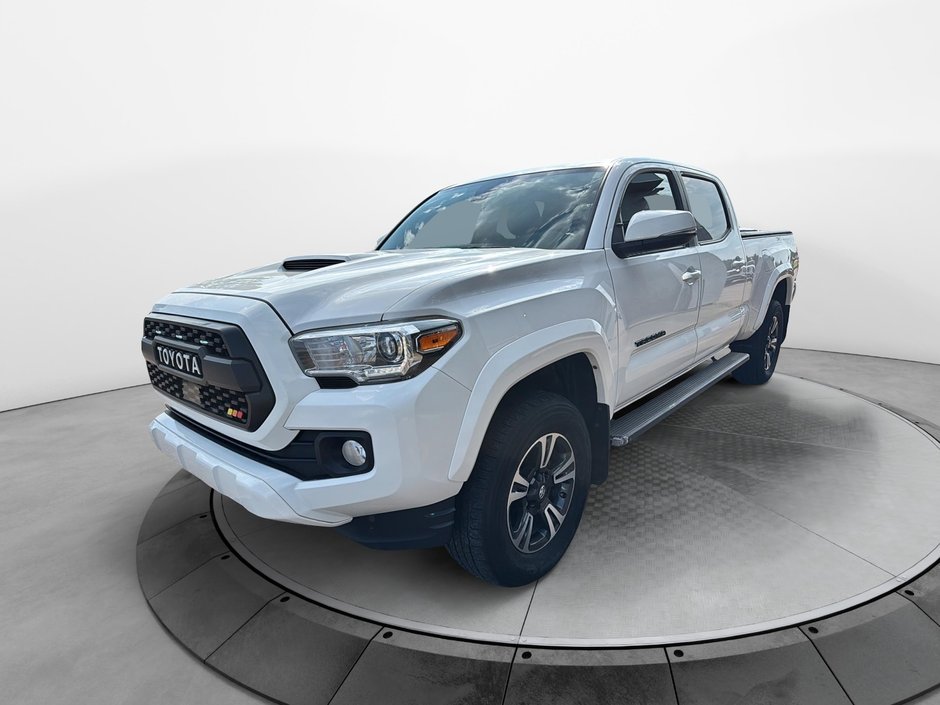 2019 Toyota Tacoma in Sept-Îles, Quebec - w940px