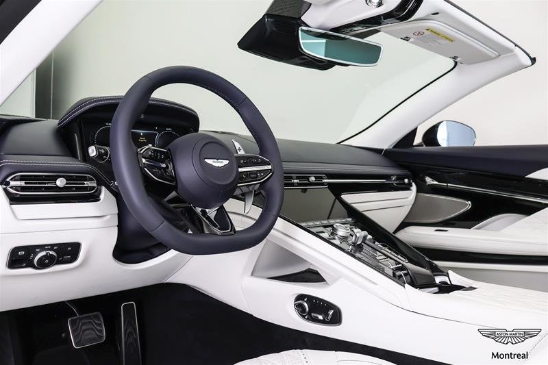 2025 Aston Martin DB12 V8 Volante-15