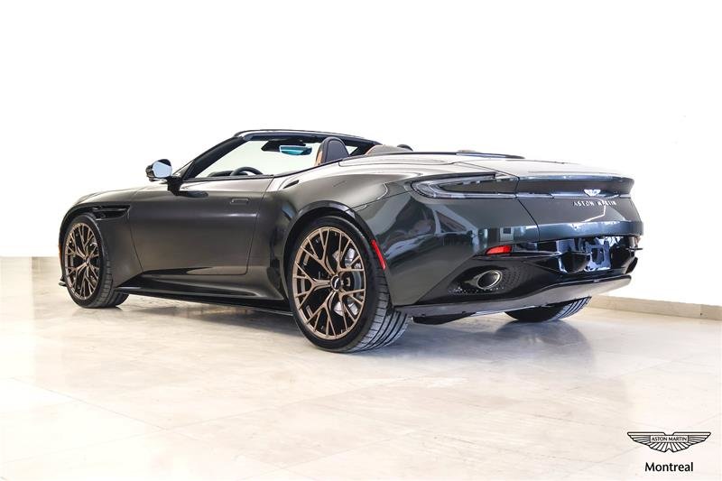 2025 Aston Martin DB12 V8 Volante-17