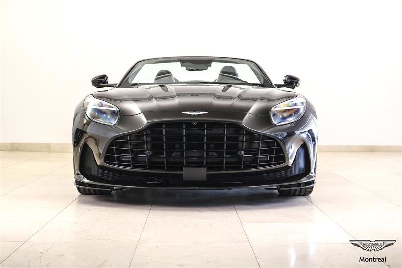 2025 Aston Martin DB12 V8 Volante-9