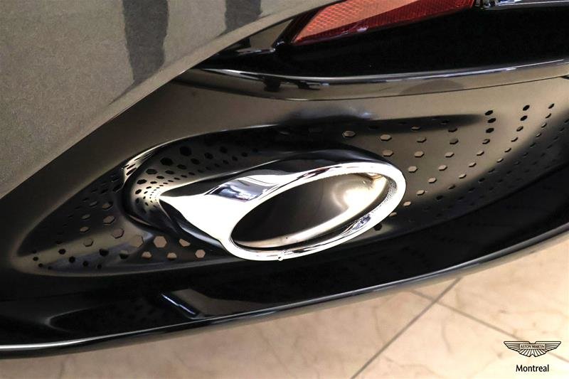 2026 Aston Martin DB12 V8 Volante-24