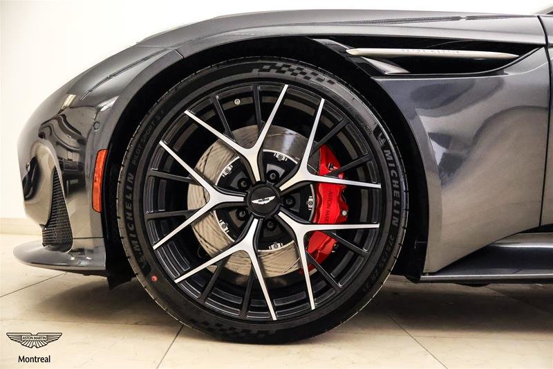 2026 Aston Martin DB12 V8 Volante-11