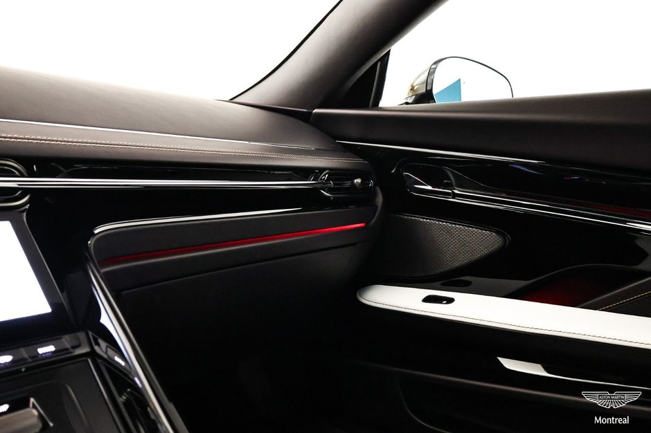 Aston Martin DB12 V8 S Coupe 2026-21