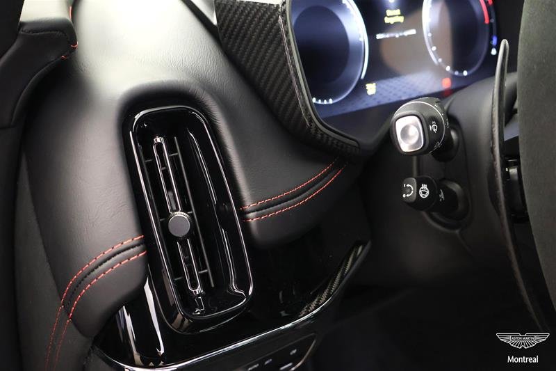 2026 Aston Martin DBX S S-21