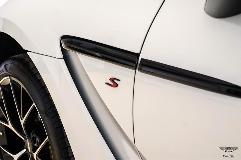 2026 Aston Martin DBX S S-12