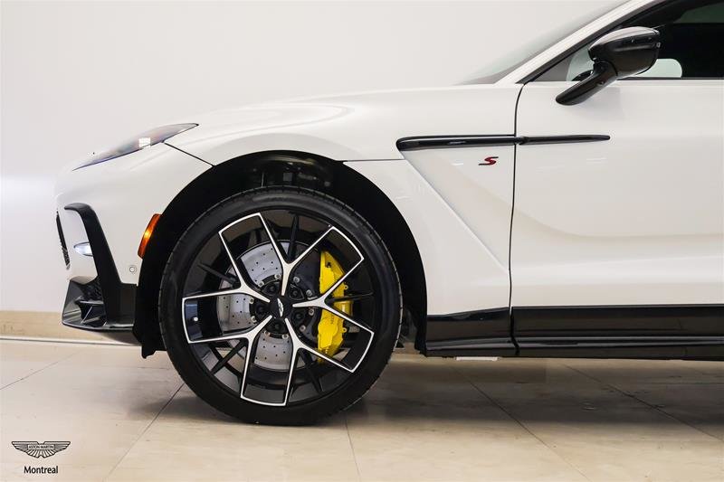 2026 Aston Martin DBX S S-10