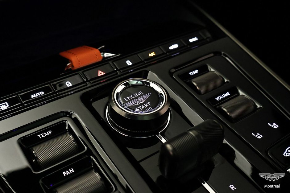 2026 Aston Martin DBX S S-8