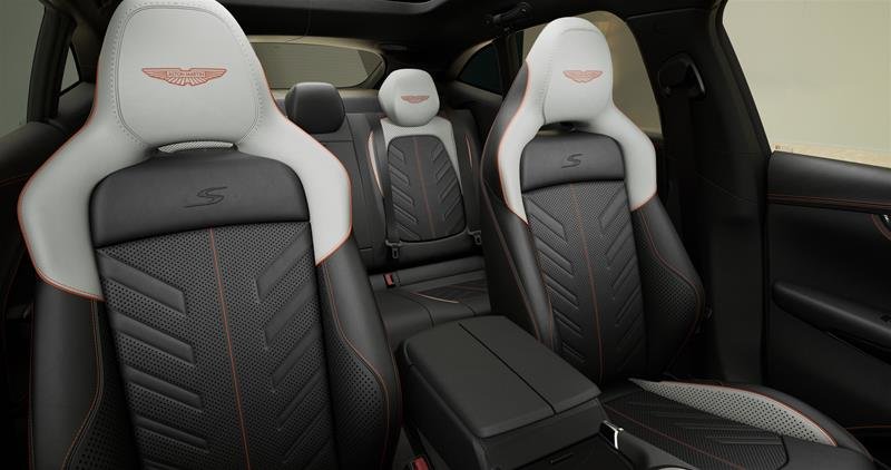 Aston Martin DBX S S 2026-10