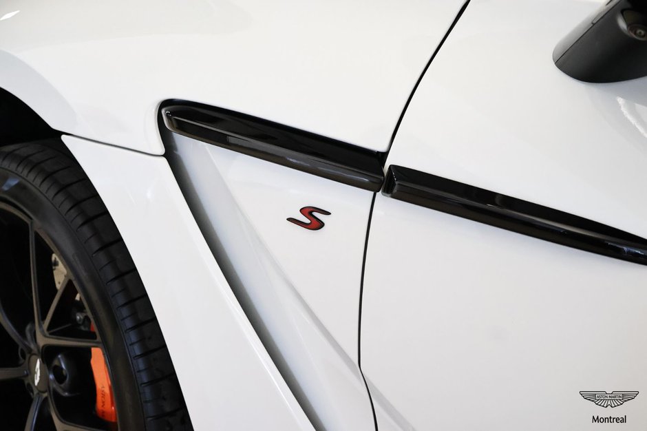 2026 Aston Martin DBX S S-24