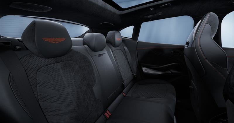 Aston Martin DBX S S 2026-9