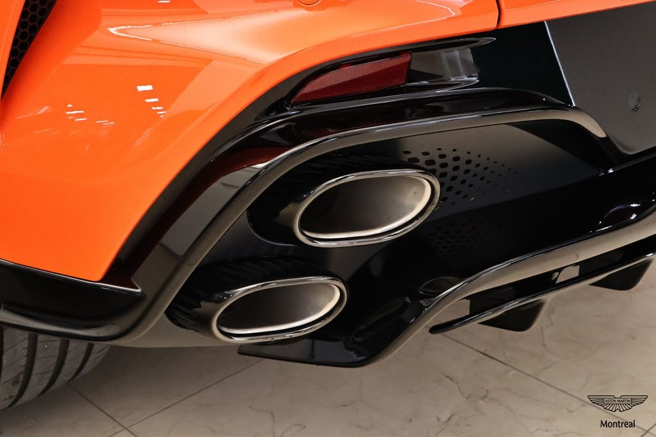 Aston Martin DBX S S 2026-22